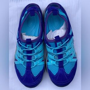 Easy Spirit Explore 24 Blue & Purple Size 6M Woman’s Sneaker New w/o Tags